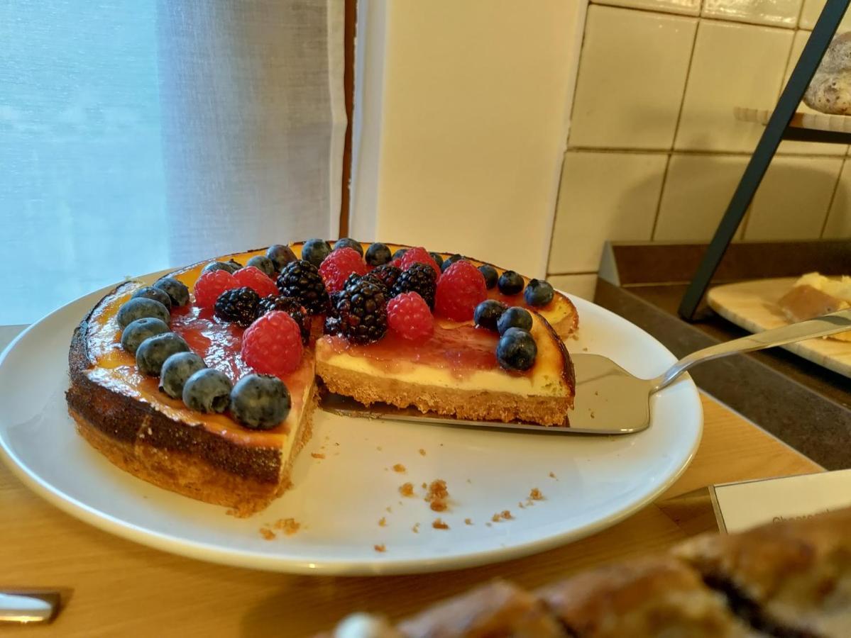 Maeva Guesthouse Пуэньяго Экстерьер фото